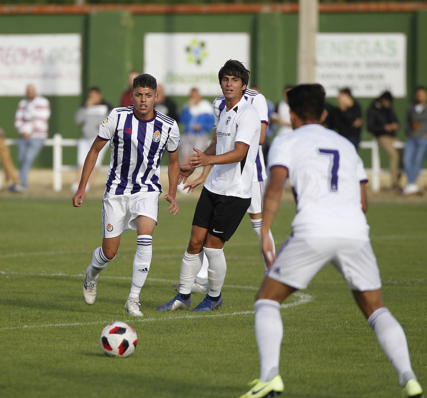 Fotos: Las mejores imágenes del partidod de pretemporada entre Valladolid B y Burgos CF