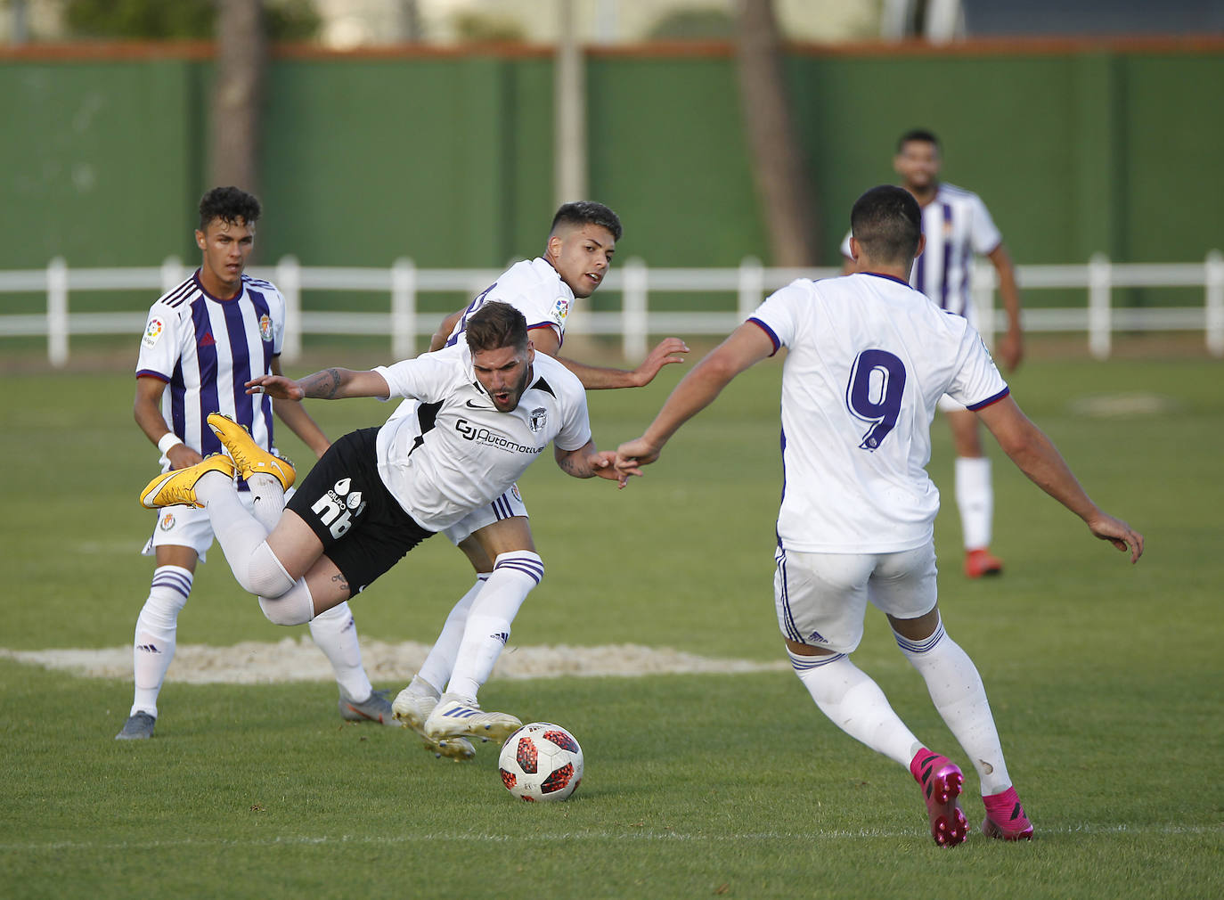 Fotos: Las mejores imágenes del partidod de pretemporada entre Valladolid B y Burgos CF