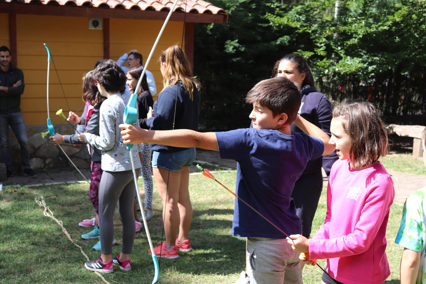 Naturaleza mezclada con juegos educativos son los ingrdientes esenciales para que los niños se diviertan en los Campamentos de Urbanos de verano organizados por el Ayuntamiento