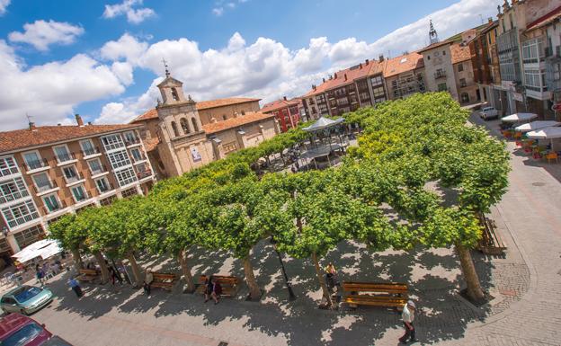 Vista de la Plaza Mayor de Briviesca. 