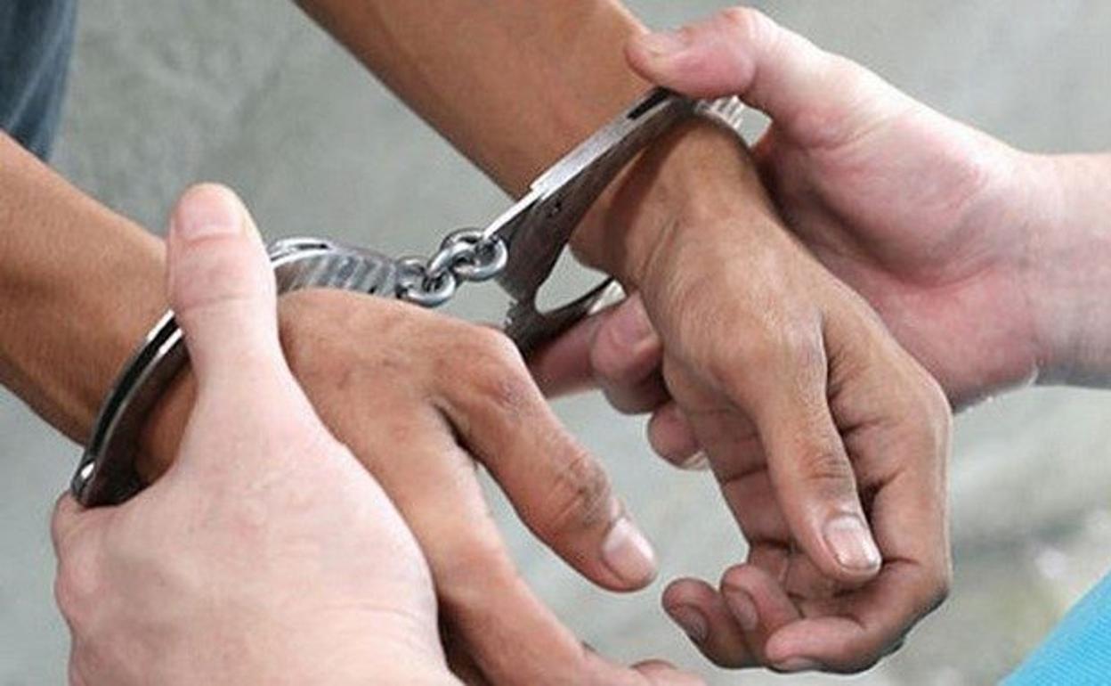 Detenido en Aranda por causar daños reiterados en el cajero de una sucursal valorados en 8.000 euros