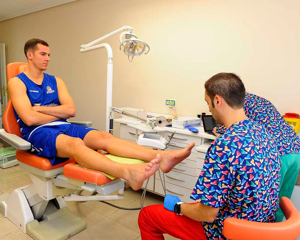 La pretemporada 2019/20 ha comenzado para el San Pablo Burgos con los primeros reconocimientos médicos y las diferentes pruebas para comprobar el estado de forma con el que los jugadores regresarán a la cancha.