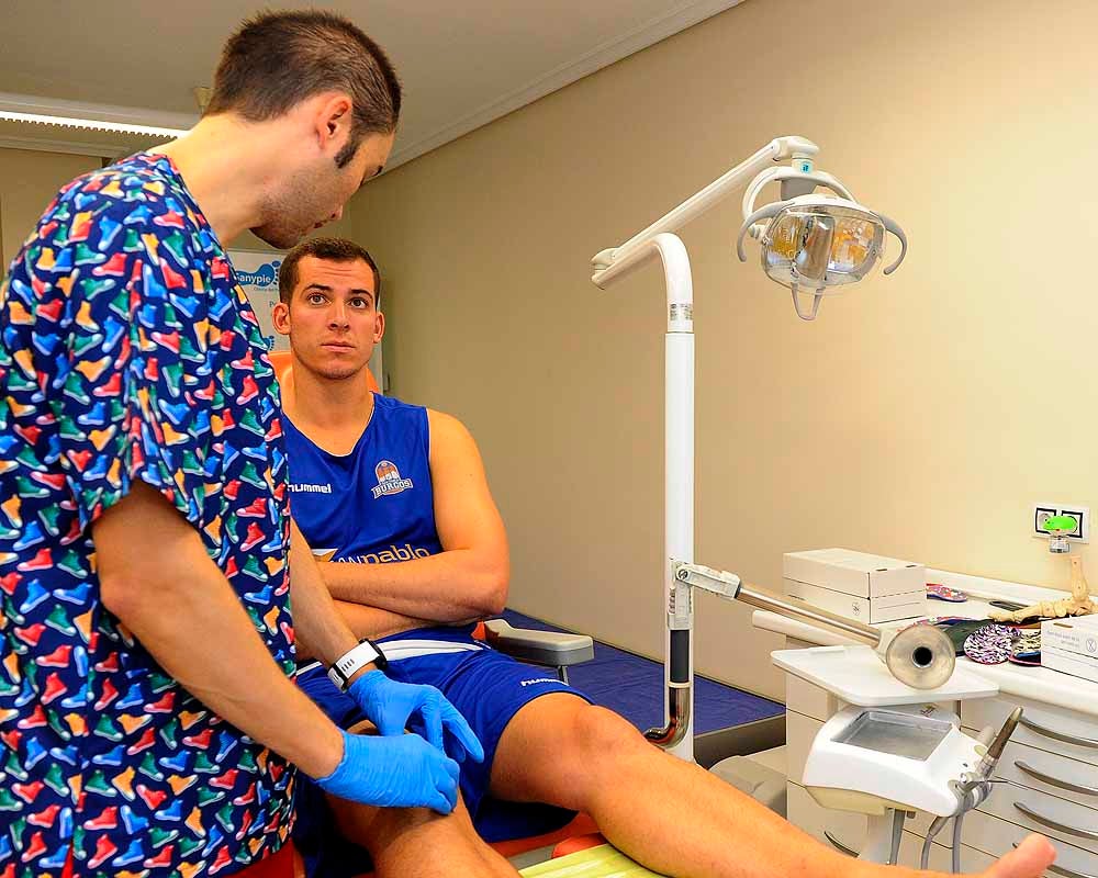 La pretemporada 2019/20 ha comenzado para el San Pablo Burgos con los primeros reconocimientos médicos y las diferentes pruebas para comprobar el estado de forma con el que los jugadores regresarán a la cancha.