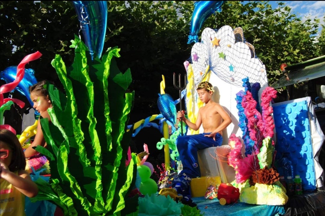 Desfile de disfraces de las fiestas de Melgar de Fernamental