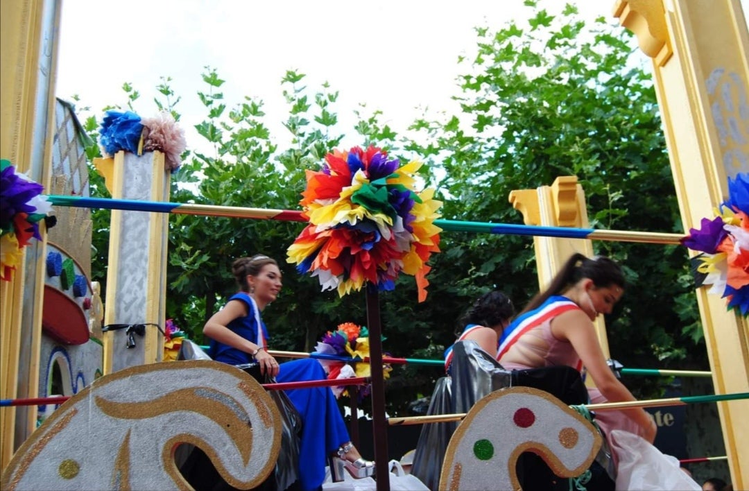 Desfile de disfraces de las fiestas de Melgar de Fernamental