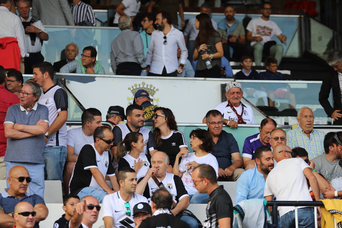 El estadio municipal de El Plantío ha acogido esta tarde el partido de liga entre el Burgos CF y el Deportivo Alavés B 