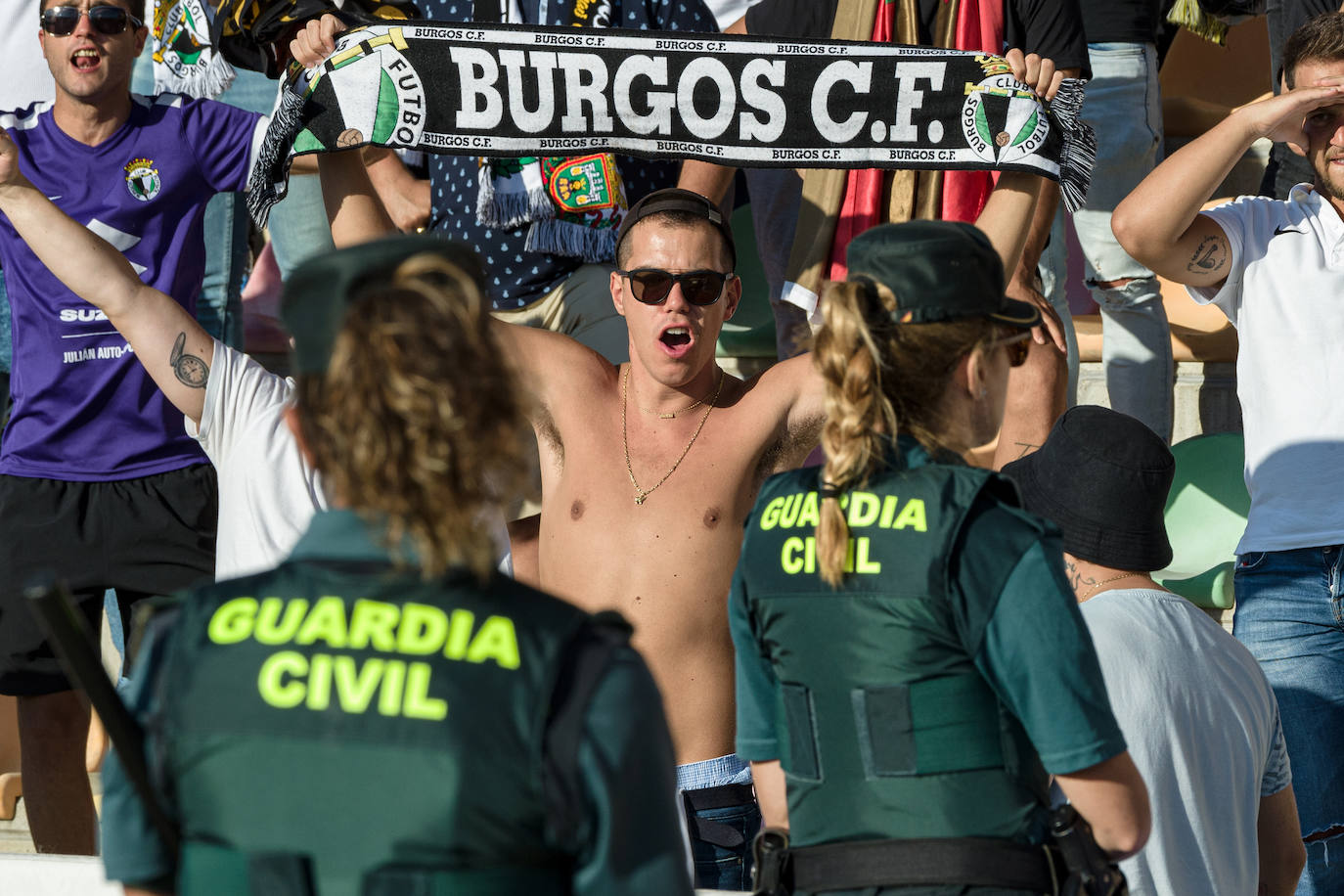 Pizzorno volvió a ser titular. 