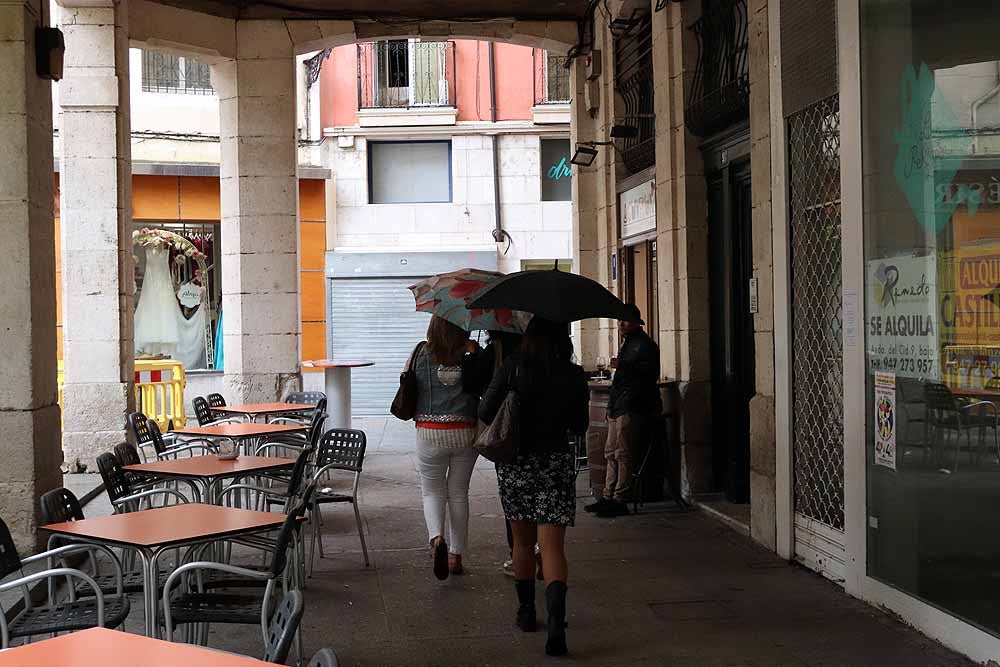 DANA ha traído a Burgos lluvias, y fuertes vientos en la provincia, en una jornada todavía de verano pero que se asemeja en exceso al otoño