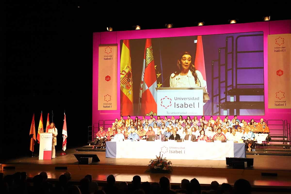 La Universidad Isabel I celebra su tercera Graduación con una tasa de abandono inferior a la media de universidades españolas.