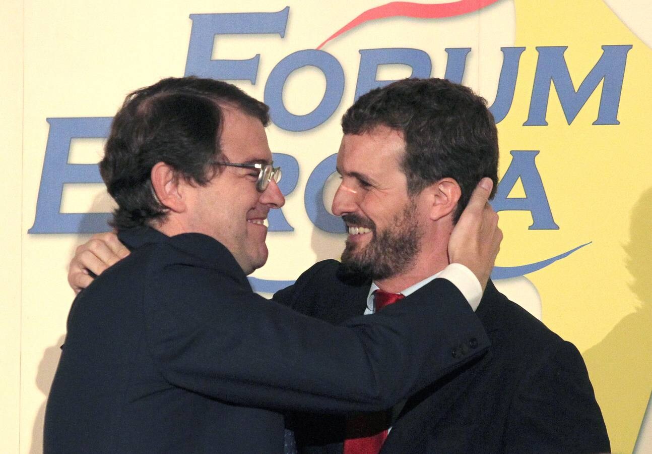 El presidente de la Junta, Alfonso Fernández Mañueco, interviene en el Fórum Europa. Lo presenta el presidente del PP, Pablo Casado.