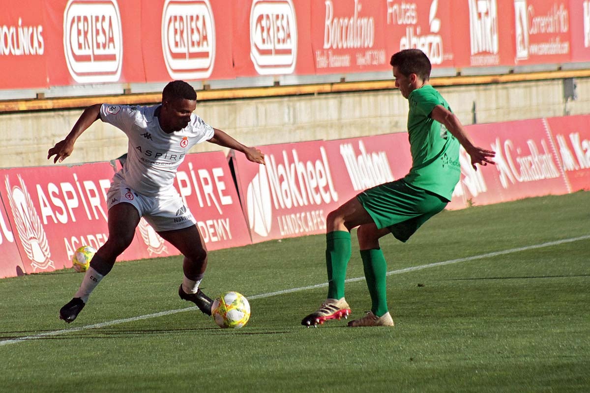 Fotos: La Cultural hurga en la herida del Burgos CF