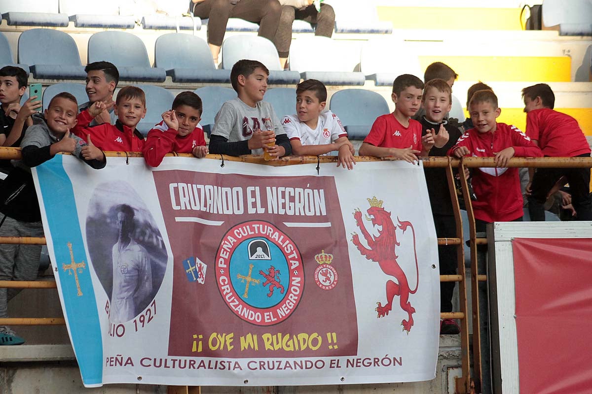 Fotos: La Cultural hurga en la herida del Burgos CF