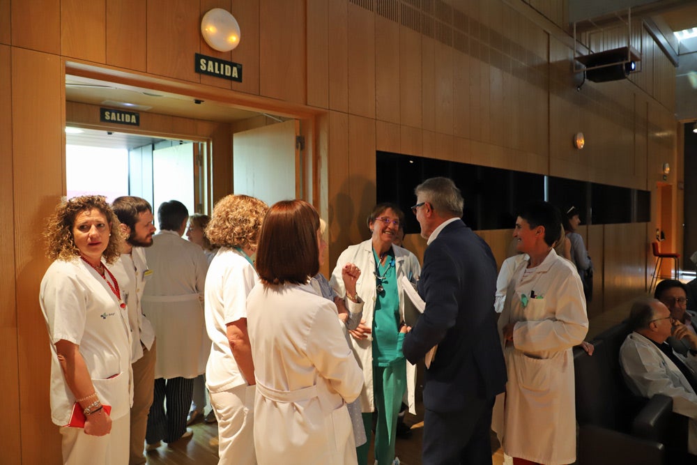 El nuevo gerente del Hospital Universitario de Burgos se ha reunido con profesionales del centro sanitario tras su reciente nombramiento