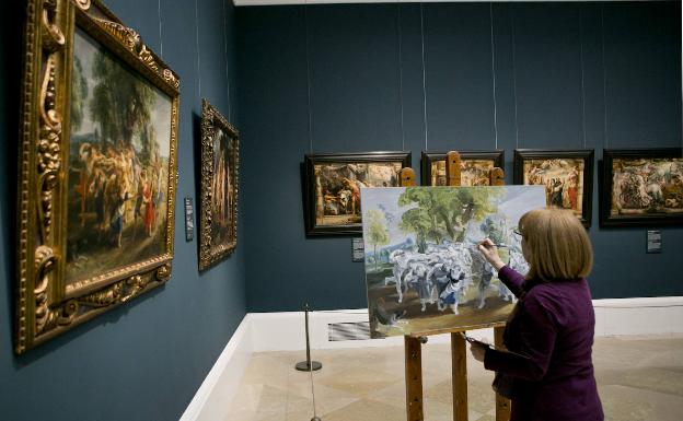 Marina utiliza la técnica de la grisalla para copiar las 'Danzas de personajes mitológicos y aldeanos', de Rubens.