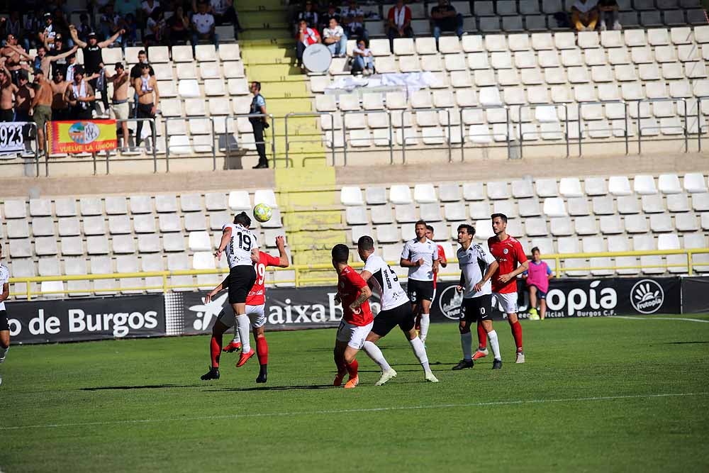 El Burgos CF ha conseguido la primera victoria de la temporada por 1-0