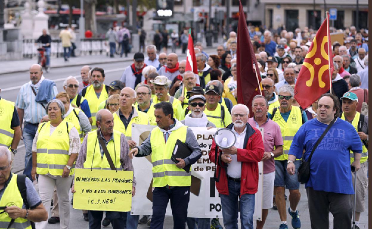 Grupo de jubilados y pensionistas, integrantes de la 'Columna norte'. 