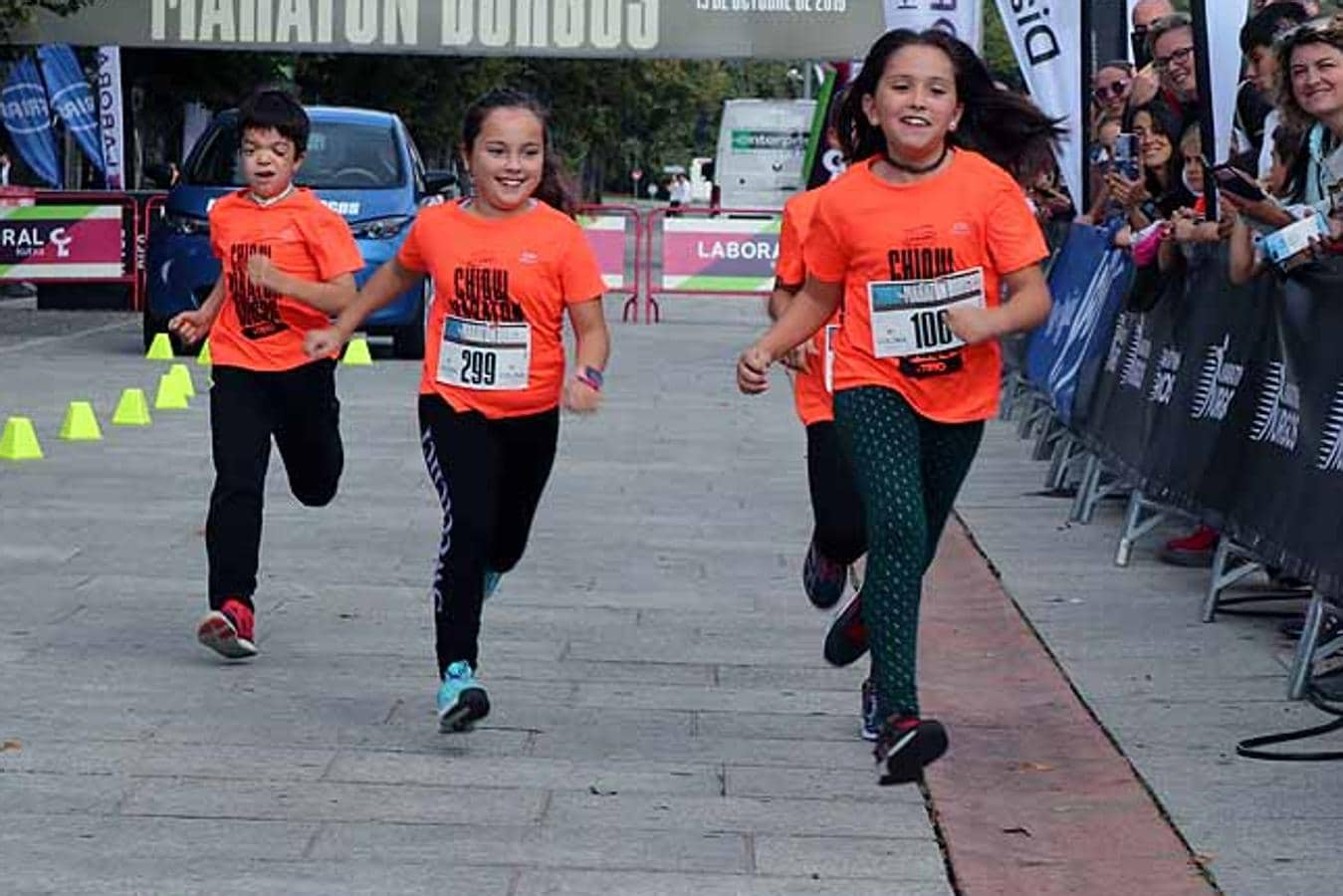 Los más pequeños de la casa aún son jóvenes para correr una maratón, pero cultivan la afición al atletismo desde pequeños. La Chiquimaratón 2019 es una buena prueba de ello.