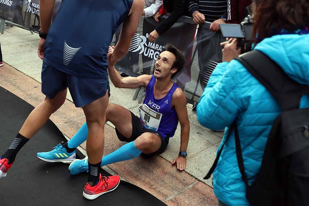 Más de 1.300 corredores se han dado cita esta mañana en la cuarta edición de la Campofrío Maratón Burgos.