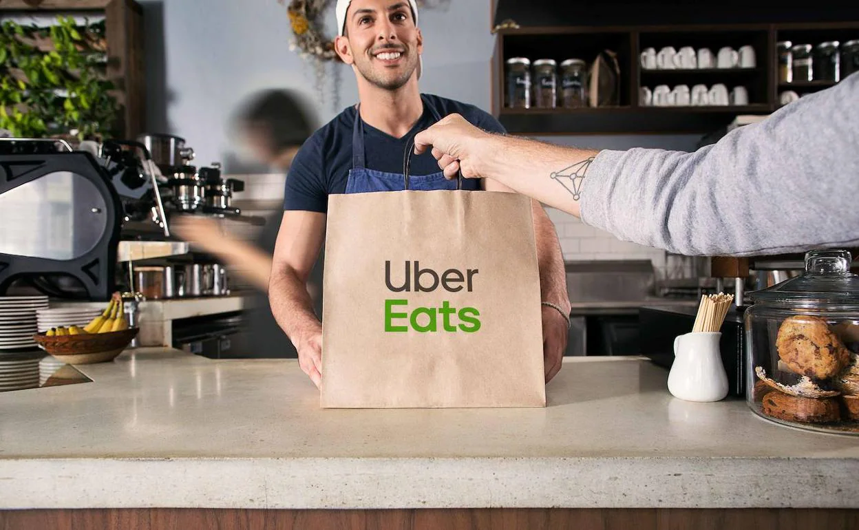 Uber se suma en Burgos a Glovo y Deliveroo para ofrecer comida a domicilio