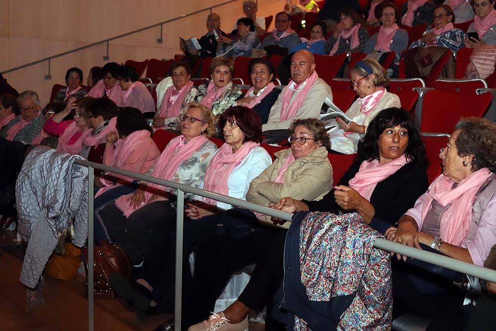 Fotos: Encuentro de personas diagnosticadas de cáncer de mama en Castilla y León