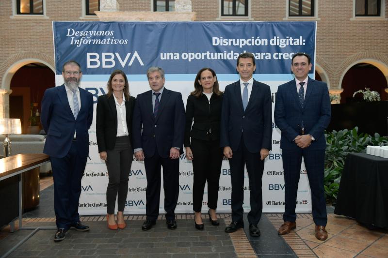 El Norte de Castilla y BBVA han celebrado este miércoles un desayuno informativo cuyo tema central es 'La disrupción digital, una oportunidad para crecer'.