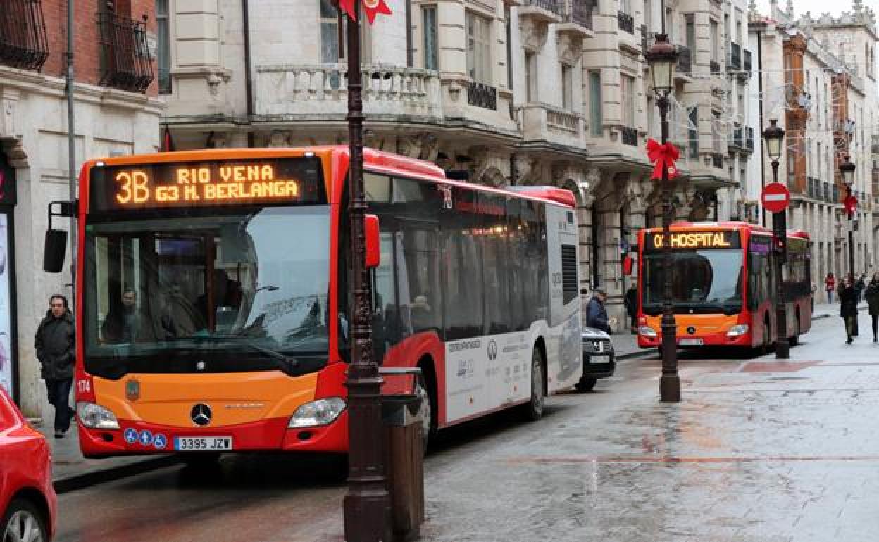 La ciudad lleva años esperando un cambio en la red de autobuses urbanos