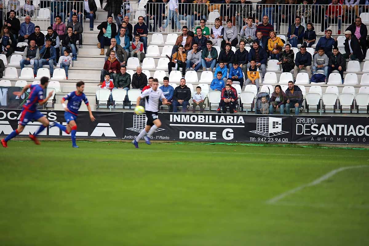 Los blanquinegros han perdido en casa contra la Sociedad Deportiva Amorebieta | Pisculichi encajó el único gol para los locales (1-2) | El Plantío recibió con emoción y homenajes a Mikel Saizar que regresaba a la que fue su portería durante dos temporadas). 