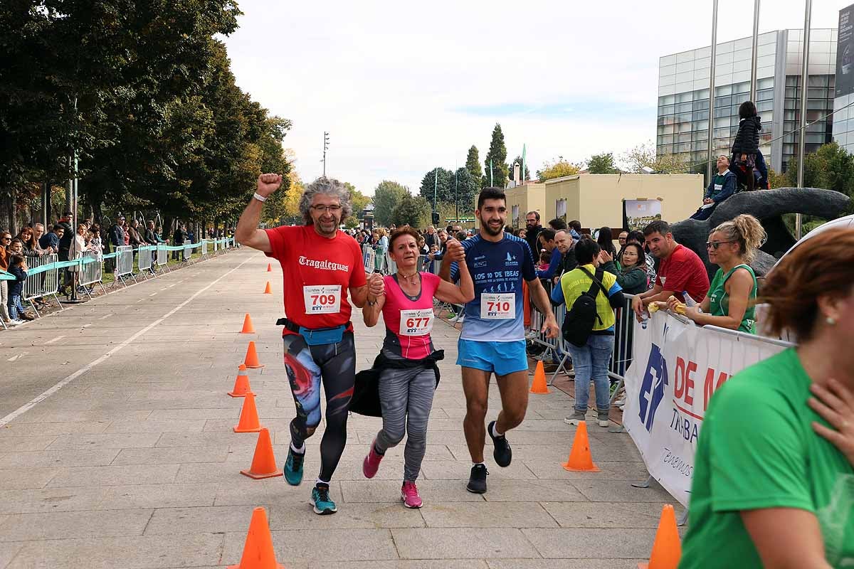 Dani Arce y Lidia Campo han sido los vencedores en la prueba de 10 kilómetros que ha recorridos las calles burgaleses. 