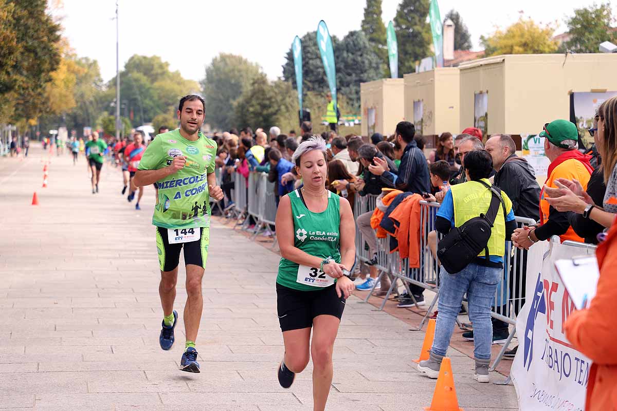 Dani Arce y Lidia Campo han sido los vencedores en la prueba de 10 kilómetros que ha recorridos las calles burgaleses. 