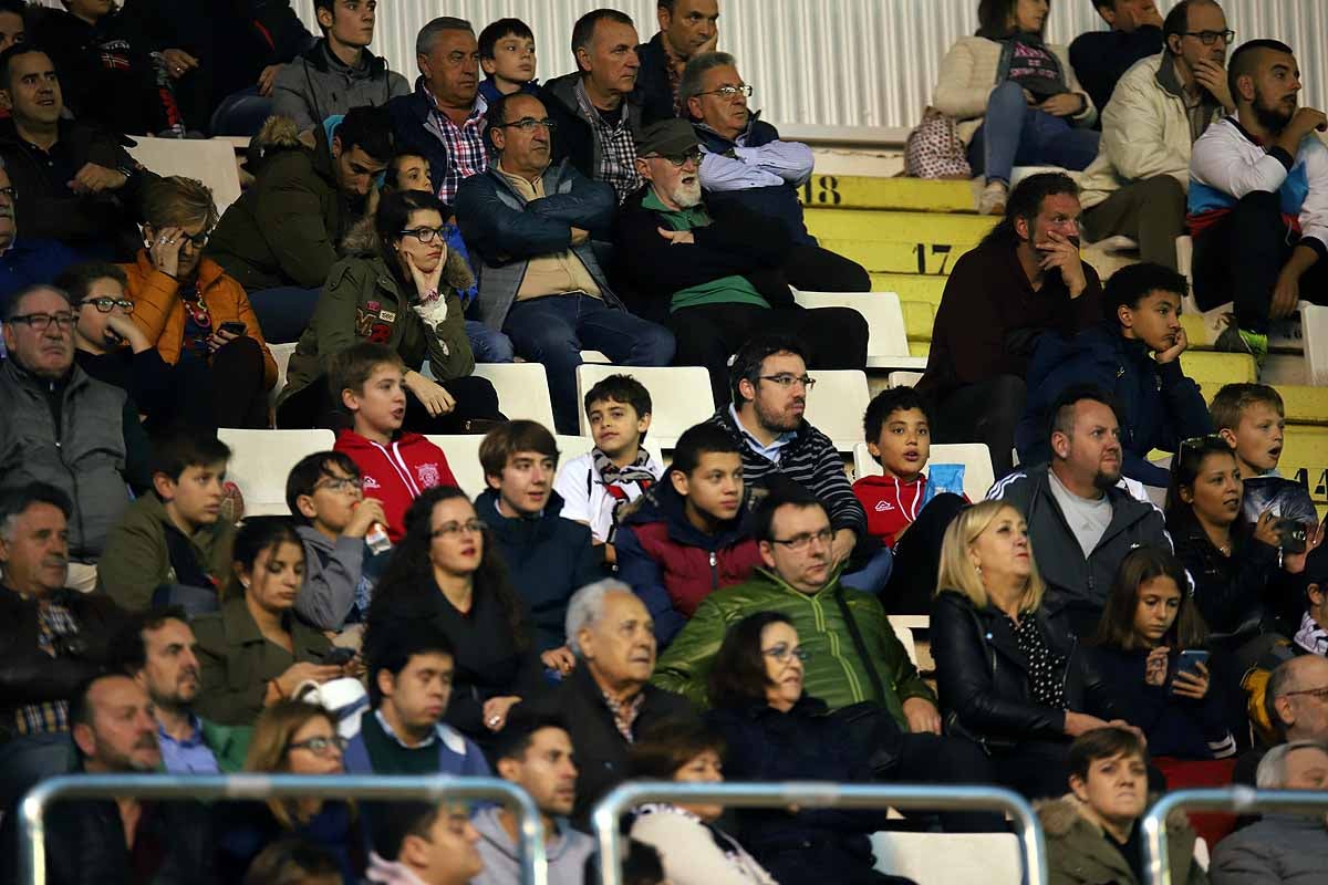 Las gradas de El Plantío no pudieron presenciar una victoria de su equipo esta tarde. 