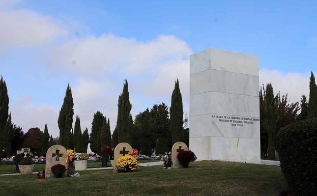 Monumento en recuerdo de los soldados