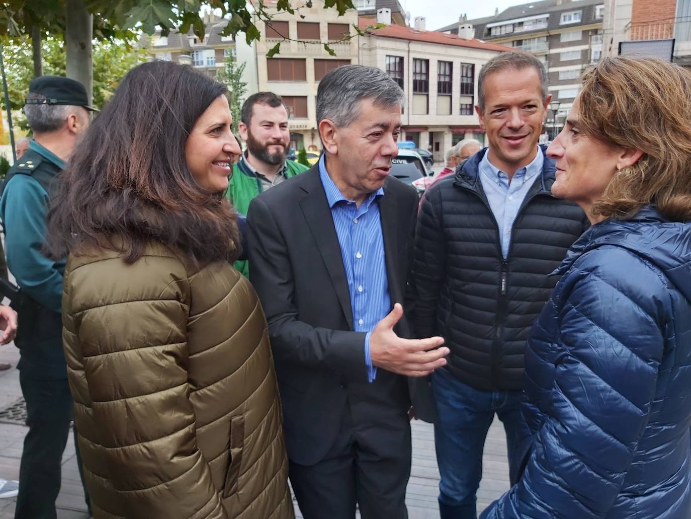 Fotos: Visita de la ministra de Transición Ecológica en funciones, Teresa Ribera, a Medina de Pomar