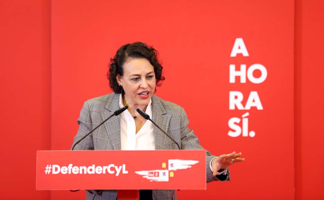 La ministra de Trabajo en funciones se desplazó a Burgos a hacer campaña. 