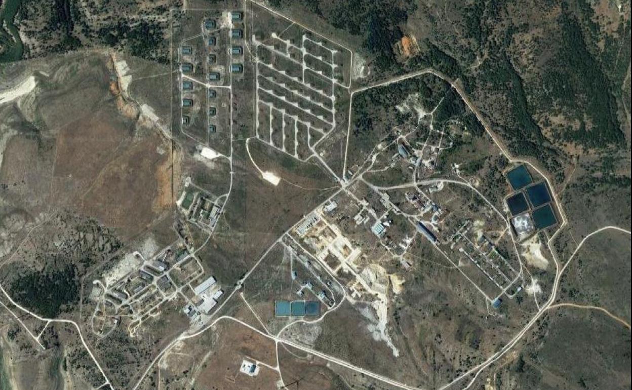 Imagen aérea de las fábricas del Grupo Maxam en el Páramo de Masa. 