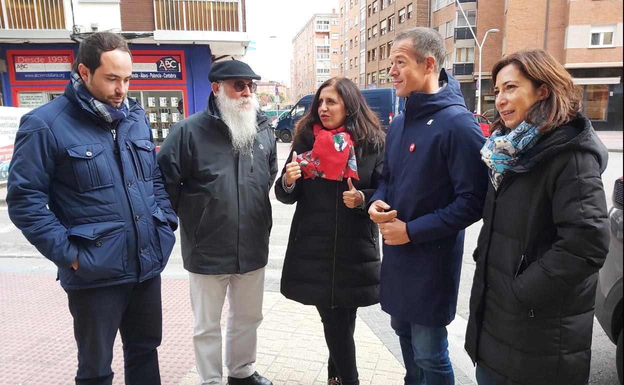 Los candidatos socialistas al Congreso y Senado han cerrado su campaña en Gamonal. 