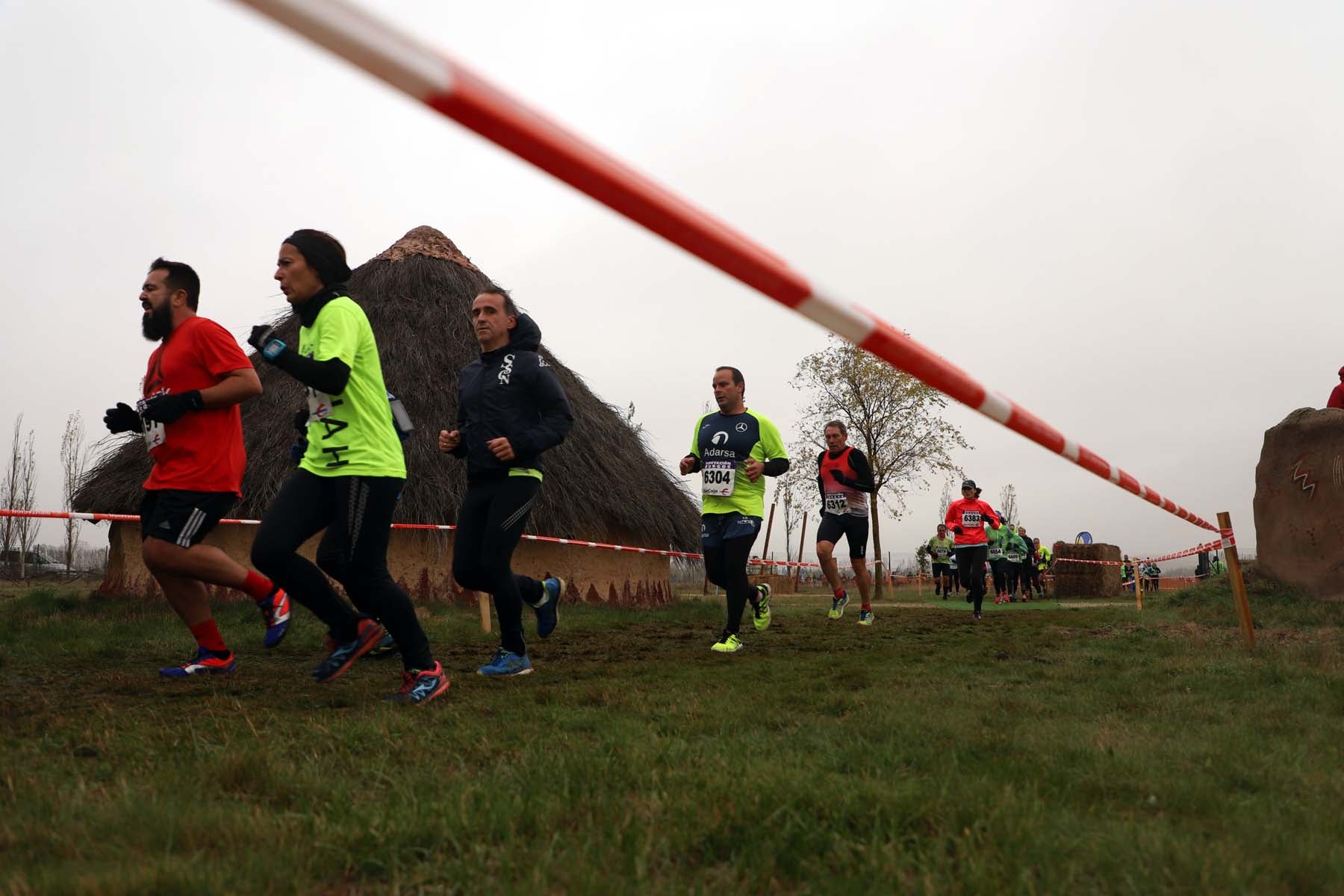 Miles de personas se han vuelto a dar cita en el circuito de Atapuerca. 