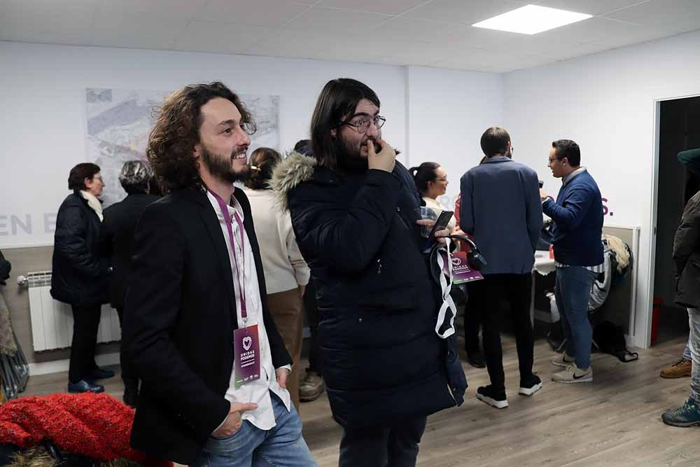 Fotos: Así siguen los partidos burgaleses el escrutinio de votos