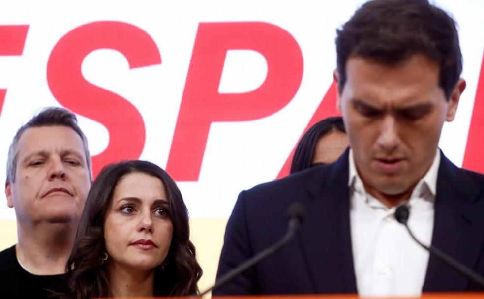 Rivera abandona la política tras la debacle electoral y deja a Ciudadanos sin rumbo