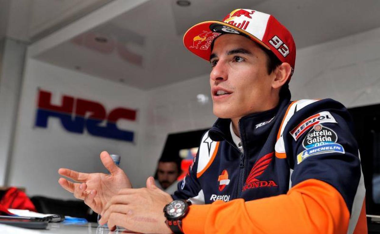 Marc Márquez durante la entrevista.