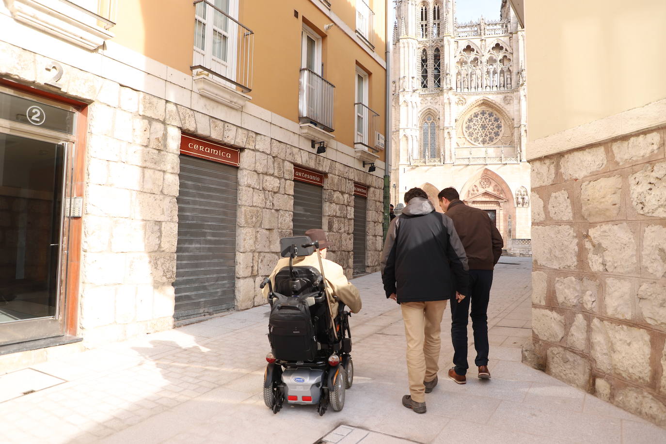 Fotos: Burgos elimina las barreras arquitectónicas para llegar hasta la Catedral de Burgos por la calle Santa Águeda