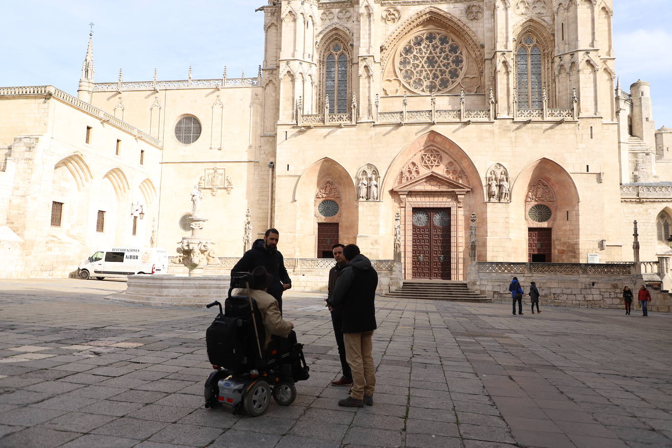 Fotos: Burgos elimina las barreras arquitectónicas para llegar hasta la Catedral de Burgos por la calle Santa Águeda