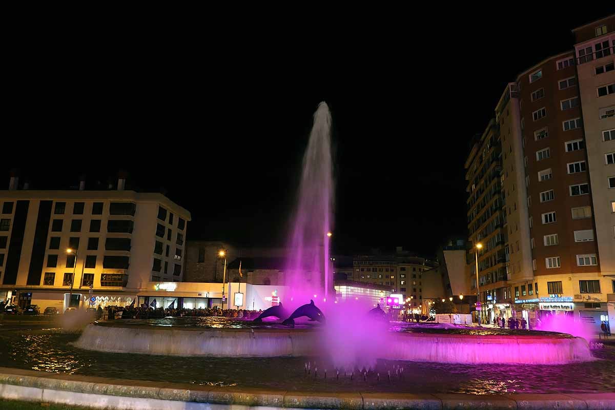 Cientos de personas se han manifestado por las calles de la capital burgalesa para visibilizar esta lacra social frente a las voces negacionistas, mostrar el apoyo a todas las compañeras que la sufren y la rabia contra los que la ejercen. 