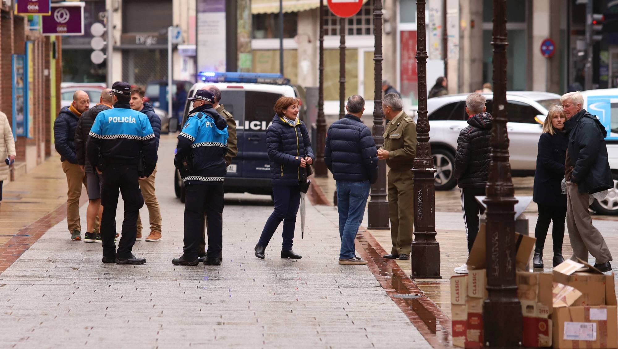 Los agentes de la Policía Nacional han acordonado la zona. 