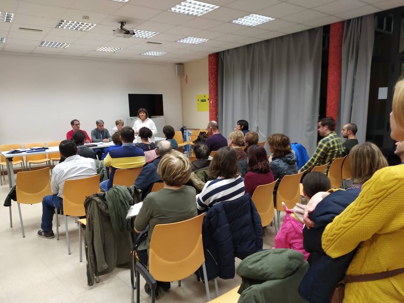 Asamblea de vecinos de San Pedro de la Fuente y Fuentecillas.