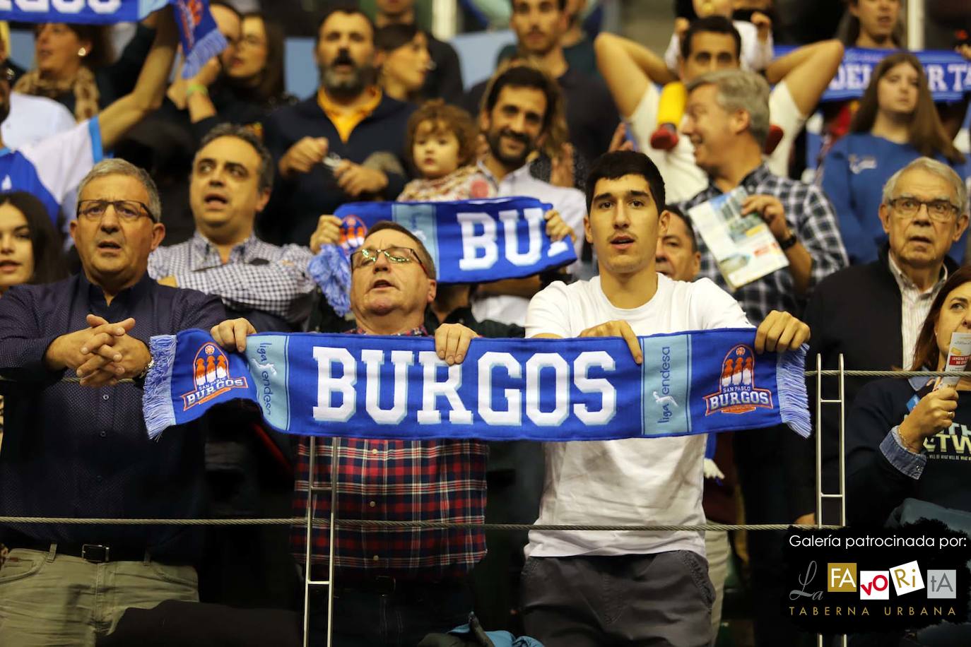 Fotos: El Coliseum vuelve a teñirse de azul