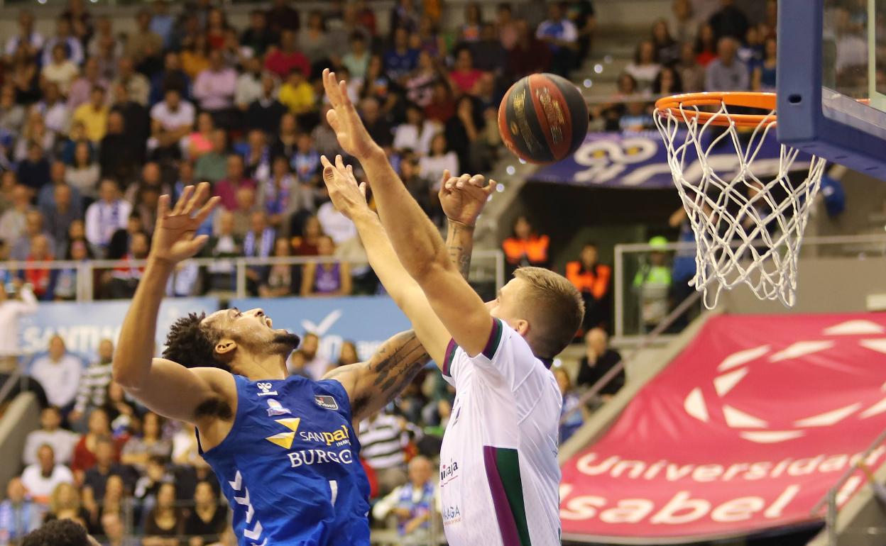 Tokoto volvió a la convocatoria tras su ausencia el pasado fin de semana. 