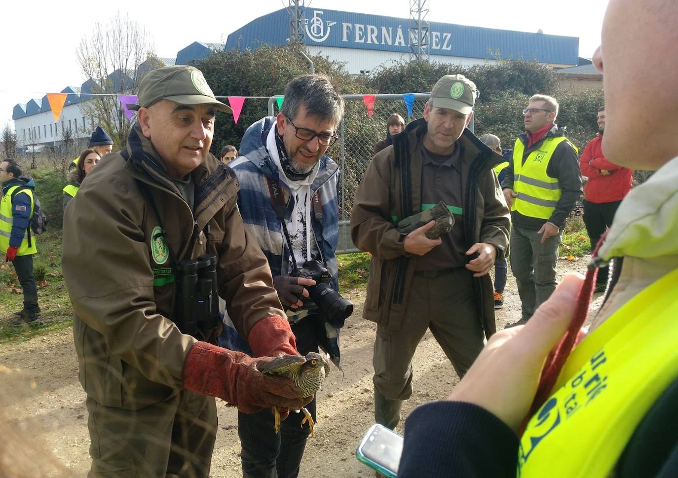 Fotos: Limpiando el polígono industrial Burgos Este