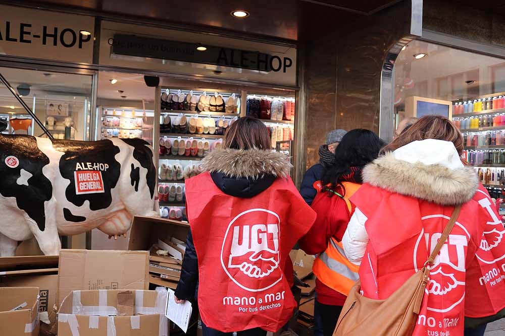 Fotos: Huelga en el comercio de Burgos