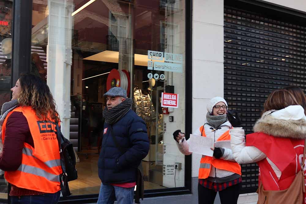 Fotos: Huelga en el comercio de Burgos