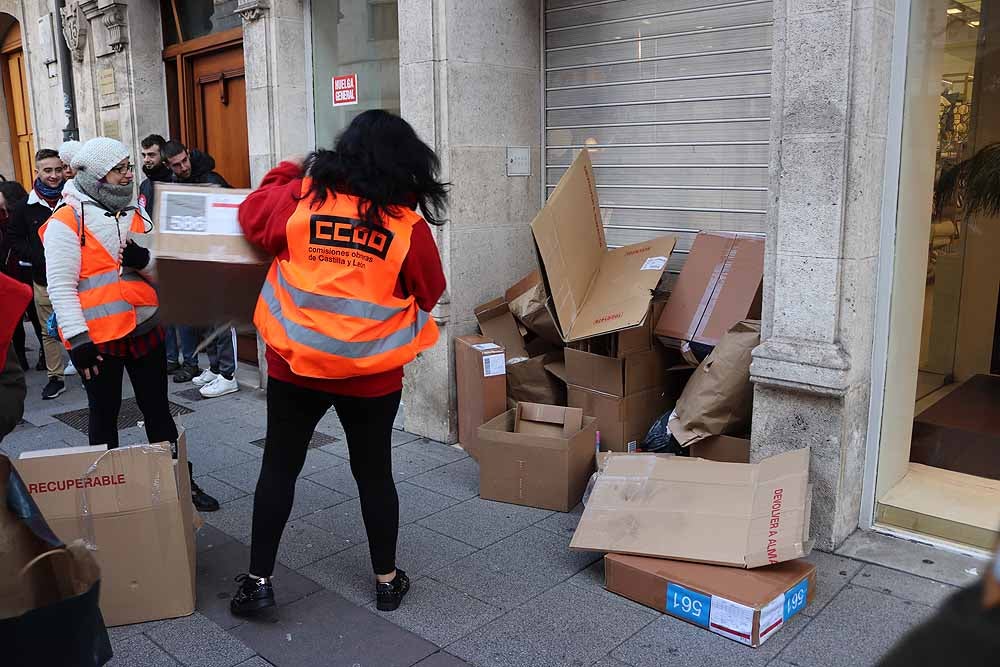 Fotos: Huelga en el comercio de Burgos